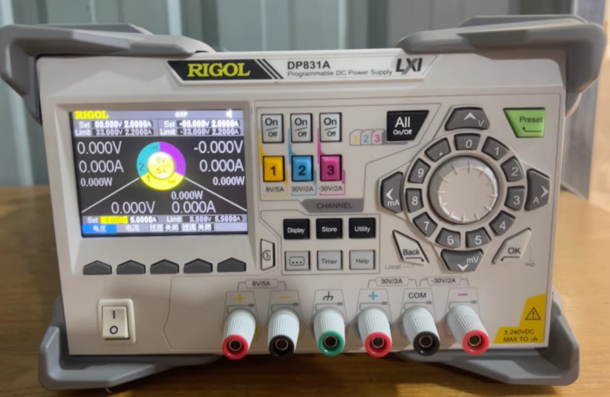 1pc Rigol DP831A Triple Output - огляд і ціна Linear Dc Power Supply Triple Output